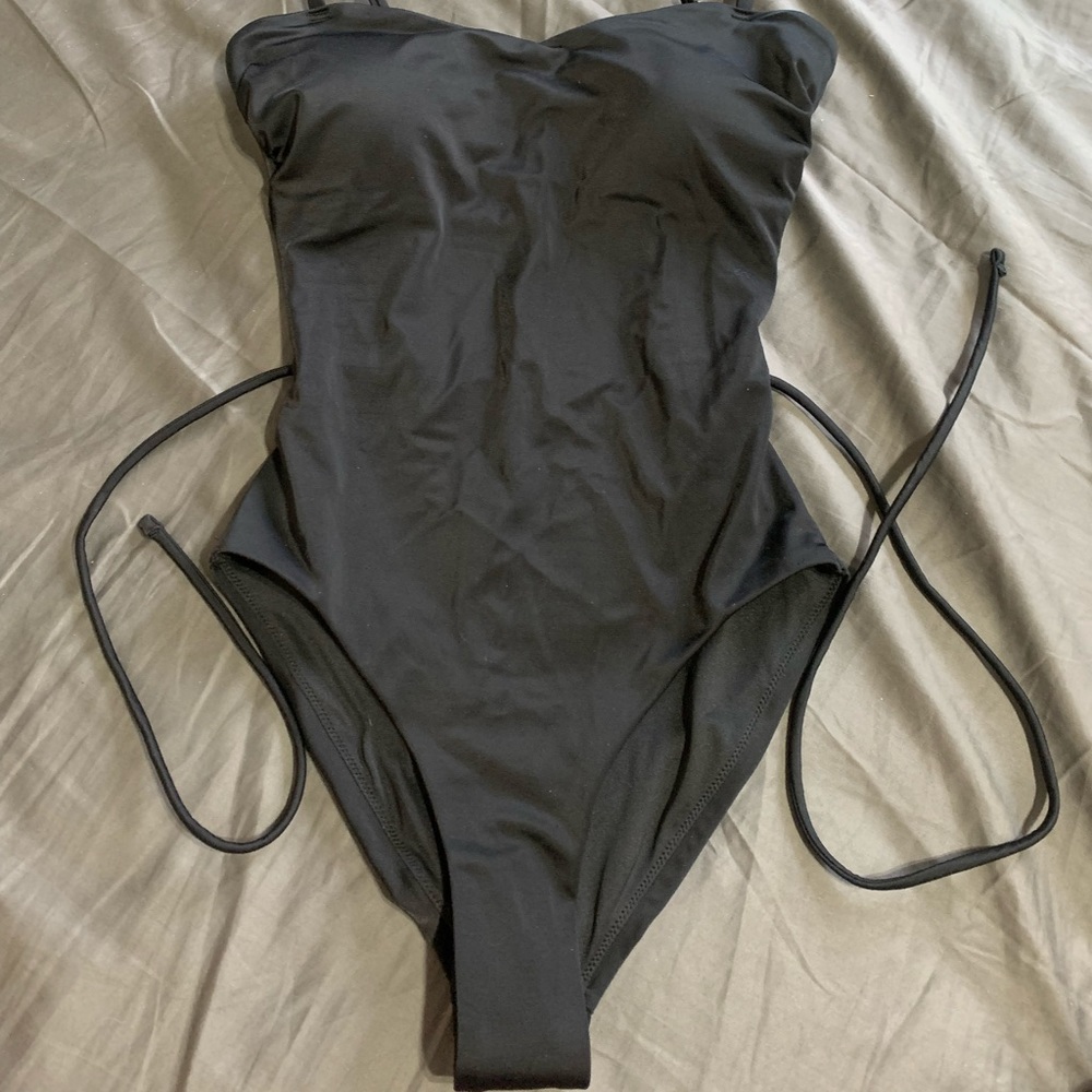 XS NEW! Chelsea 28 one piece bathing suit